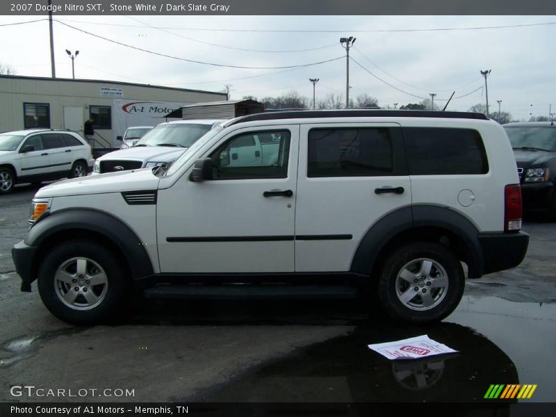 Stone White / Dark Slate Gray 2007 Dodge Nitro SXT