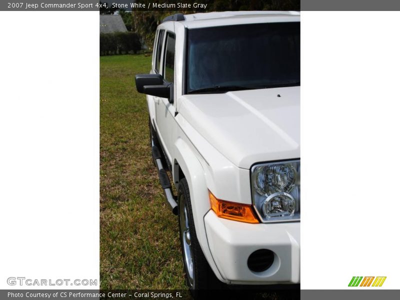 Stone White / Medium Slate Gray 2007 Jeep Commander Sport 4x4