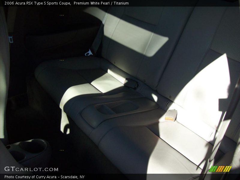 Premium White Pearl / Titanium 2006 Acura RSX Type S Sports Coupe