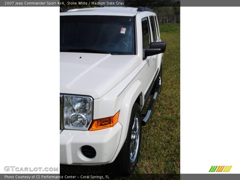 Stone White / Medium Slate Gray 2007 Jeep Commander Sport 4x4