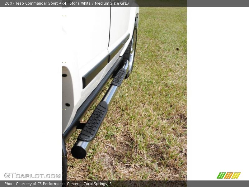 Stone White / Medium Slate Gray 2007 Jeep Commander Sport 4x4