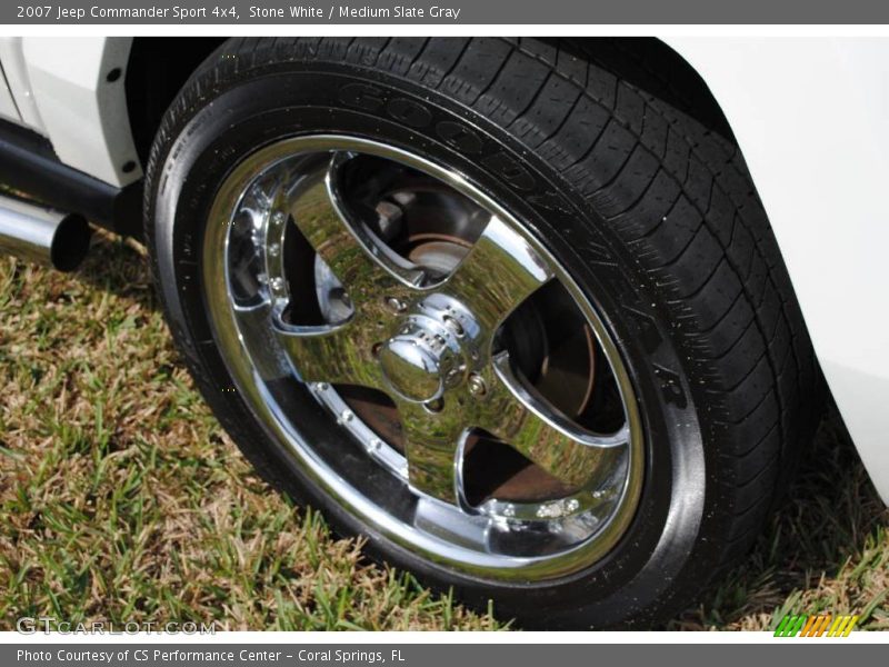Stone White / Medium Slate Gray 2007 Jeep Commander Sport 4x4