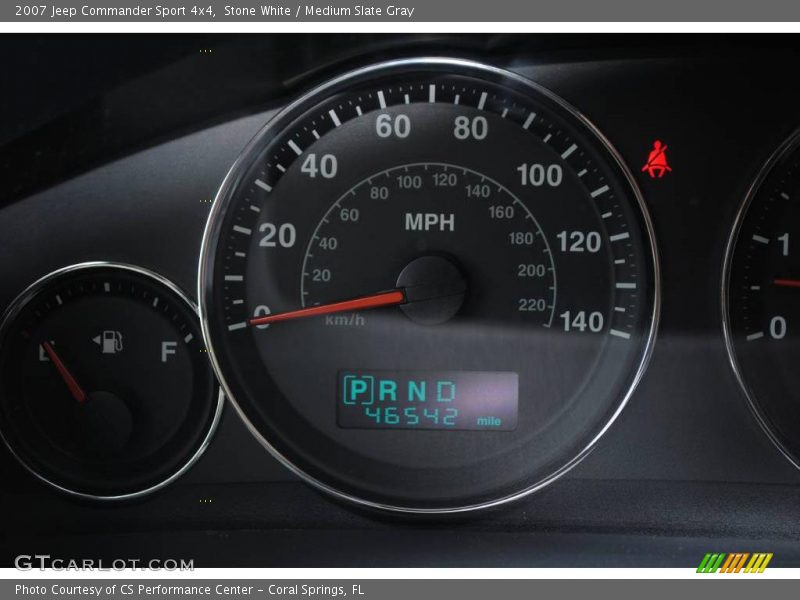 Stone White / Medium Slate Gray 2007 Jeep Commander Sport 4x4