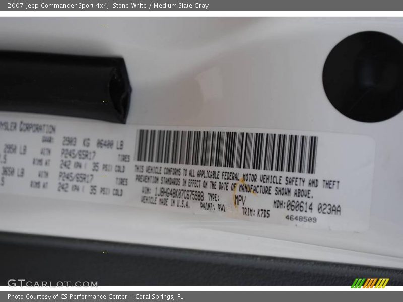 Stone White / Medium Slate Gray 2007 Jeep Commander Sport 4x4