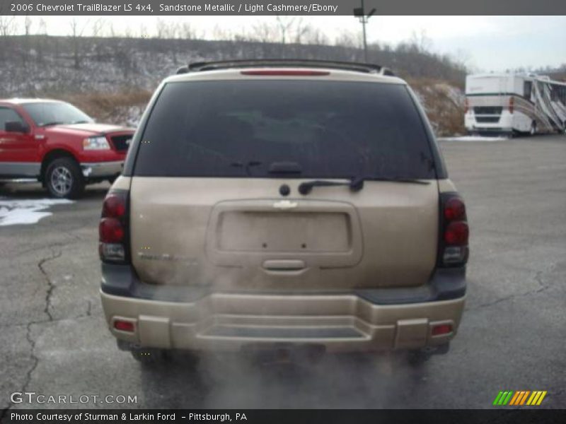 Sandstone Metallic / Light Cashmere/Ebony 2006 Chevrolet TrailBlazer LS 4x4