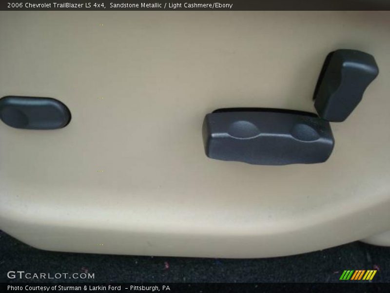 Sandstone Metallic / Light Cashmere/Ebony 2006 Chevrolet TrailBlazer LS 4x4