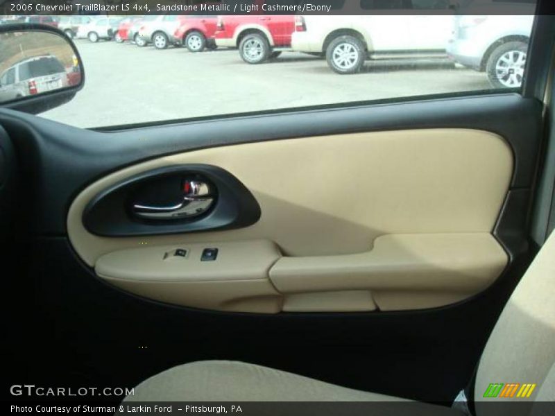 Sandstone Metallic / Light Cashmere/Ebony 2006 Chevrolet TrailBlazer LS 4x4