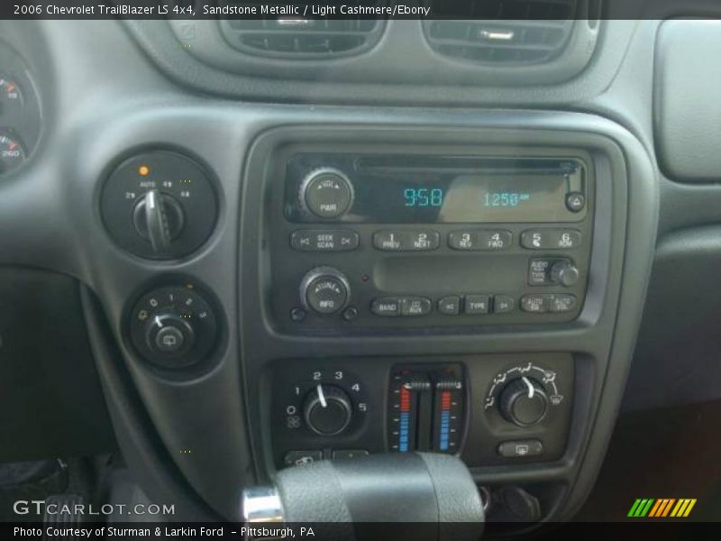 Sandstone Metallic / Light Cashmere/Ebony 2006 Chevrolet TrailBlazer LS 4x4