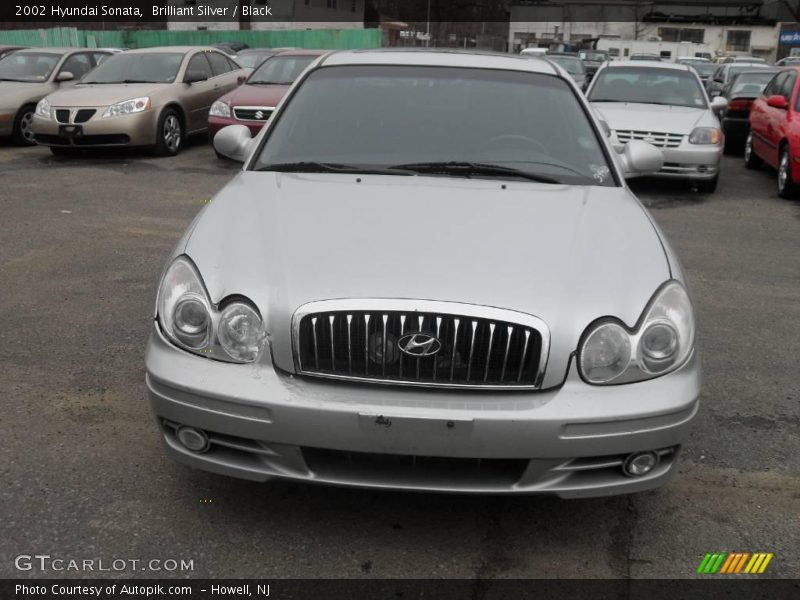 Brilliant Silver / Black 2002 Hyundai Sonata