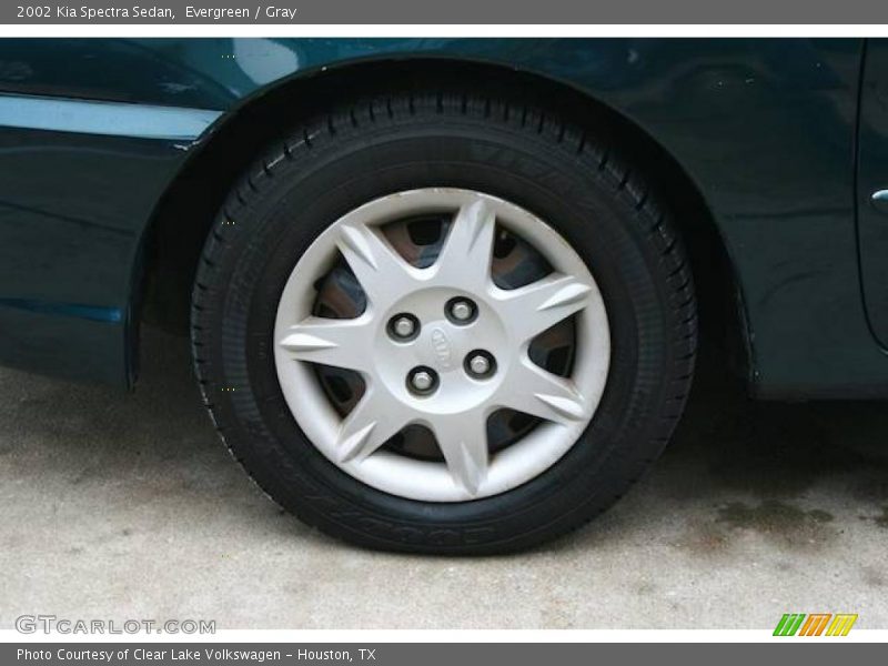 Evergreen / Gray 2002 Kia Spectra Sedan