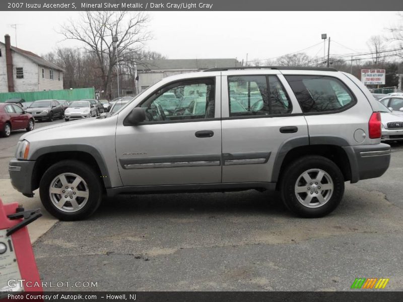 Mineral Silver Metallic / Dark Gray/Light Gray 2007 Isuzu Ascender S