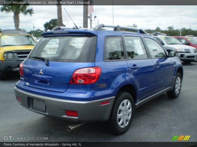 Electric Blue Pearl / Charcoal 2006 Mitsubishi Outlander LS