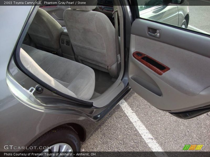 Phantom Gray Pearl / Stone 2003 Toyota Camry XLE