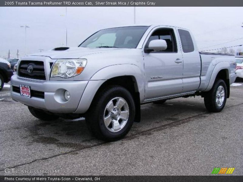 Silver Streak Mica / Graphite Gray 2005 Toyota Tacoma PreRunner TRD Access Cab