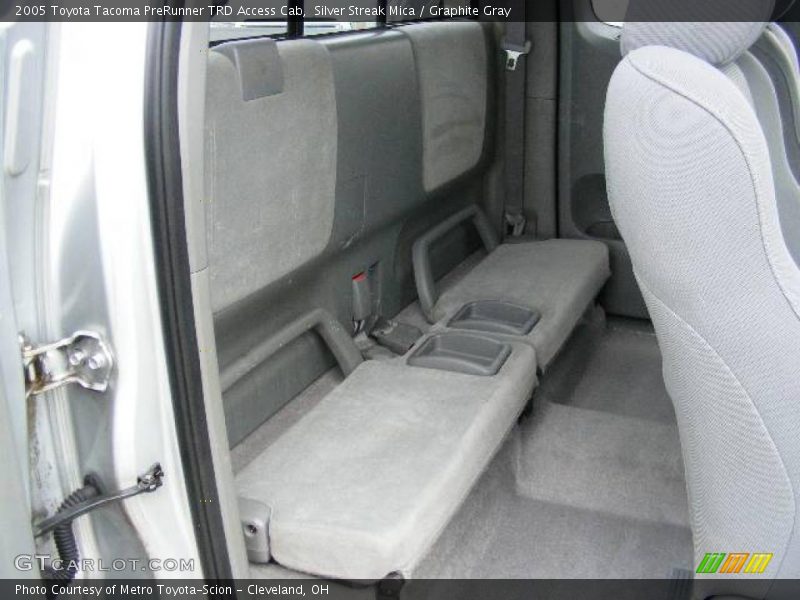 Silver Streak Mica / Graphite Gray 2005 Toyota Tacoma PreRunner TRD Access Cab