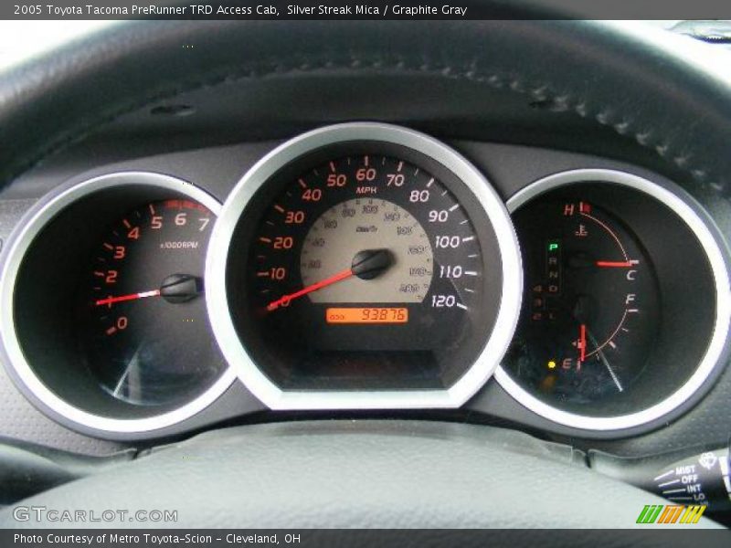 Silver Streak Mica / Graphite Gray 2005 Toyota Tacoma PreRunner TRD Access Cab