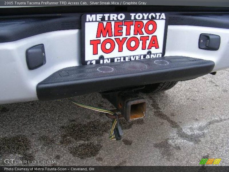 Silver Streak Mica / Graphite Gray 2005 Toyota Tacoma PreRunner TRD Access Cab
