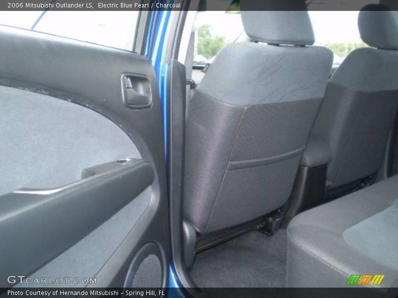 Electric Blue Pearl / Charcoal 2006 Mitsubishi Outlander LS