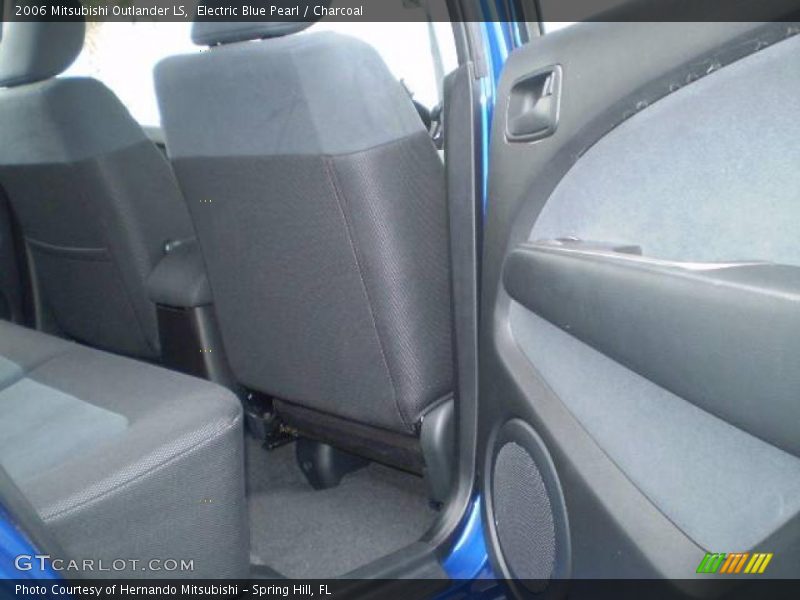 Electric Blue Pearl / Charcoal 2006 Mitsubishi Outlander LS