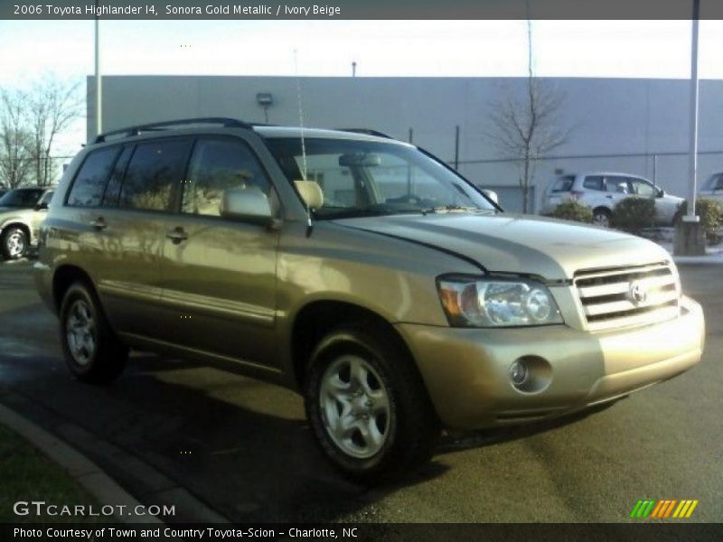 Sonora Gold Metallic / Ivory Beige 2006 Toyota Highlander I4