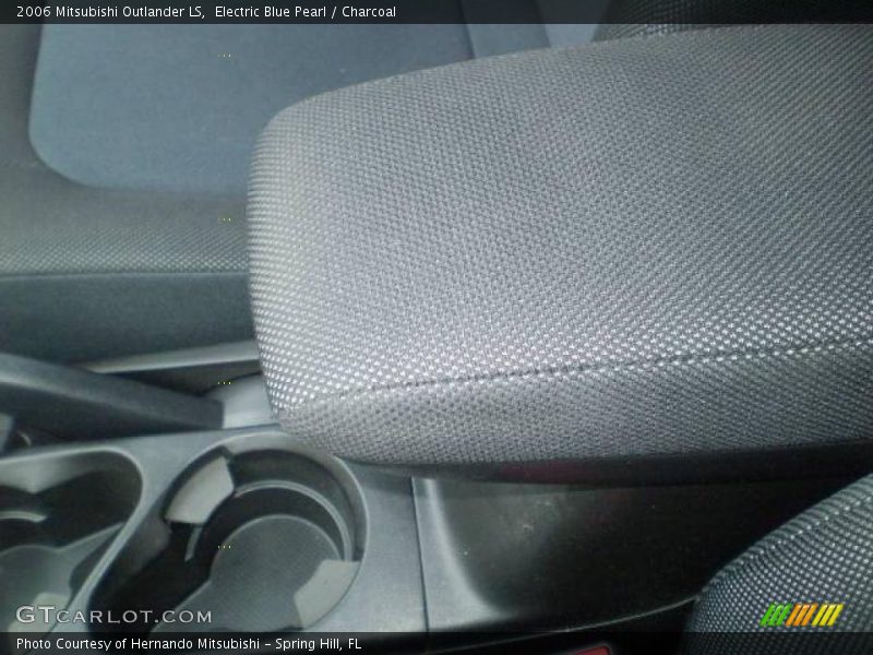 Electric Blue Pearl / Charcoal 2006 Mitsubishi Outlander LS