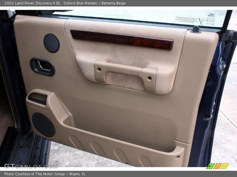 Oxford Blue Metallic / Bahama Beige 2001 Land Rover Discovery II SE