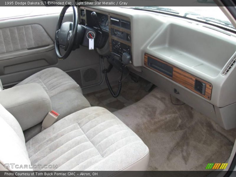 Light Silver Star Metallic / Gray 1995 Dodge Dakota SLT Extended Cab