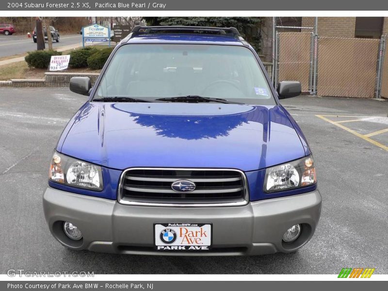 Pacifica Blue Pearl / Gray 2004 Subaru Forester 2.5 XS