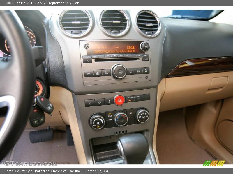 Aquamarine / Tan 2009 Saturn VUE XR V6