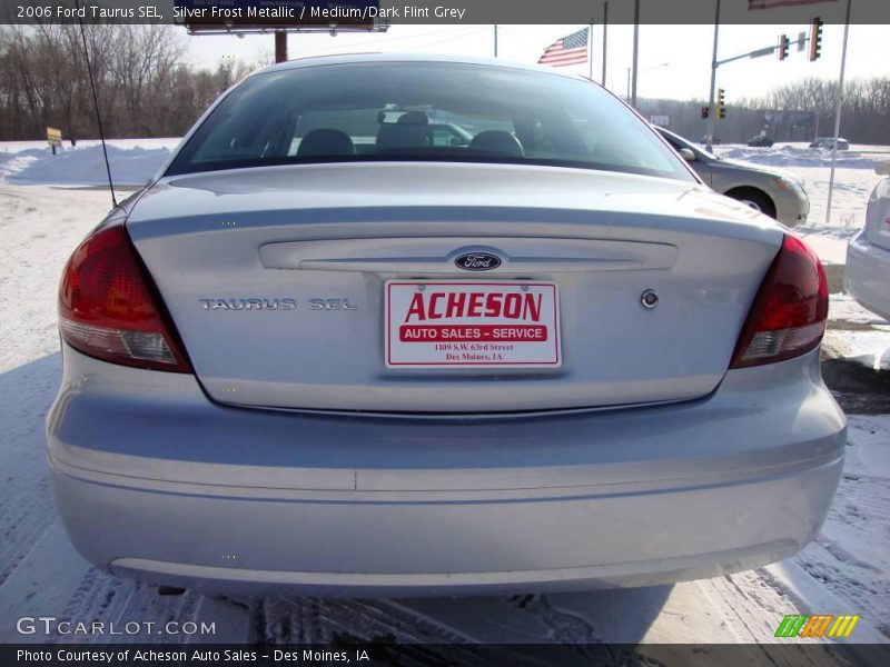 Silver Frost Metallic / Medium/Dark Flint Grey 2006 Ford Taurus SEL
