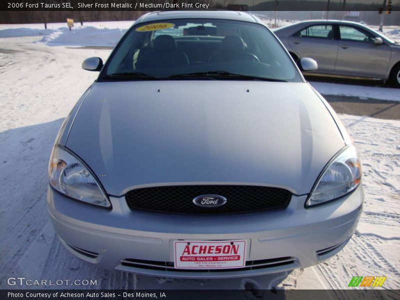Silver Frost Metallic / Medium/Dark Flint Grey 2006 Ford Taurus SEL