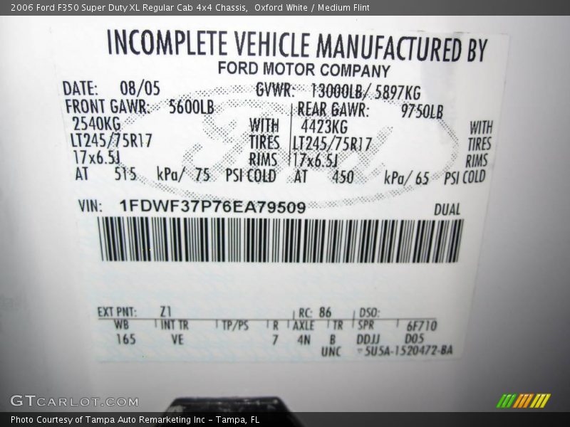 Oxford White / Medium Flint 2006 Ford F350 Super Duty XL Regular Cab 4x4 Chassis
