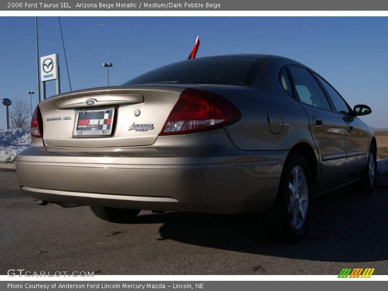 Arizona Beige Metallic / Medium/Dark Pebble Beige 2006 Ford Taurus SEL