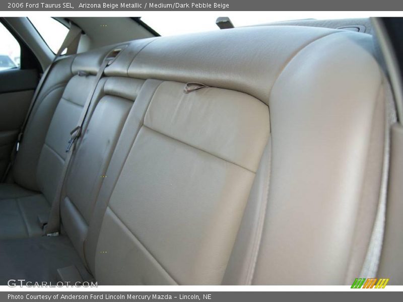 Arizona Beige Metallic / Medium/Dark Pebble Beige 2006 Ford Taurus SEL