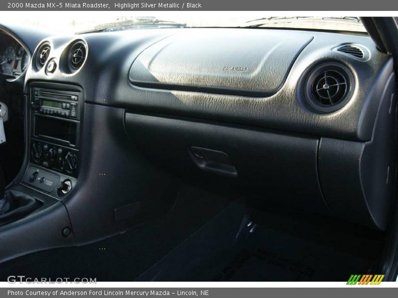 Highlight Silver Metallic / Black 2000 Mazda MX-5 Miata Roadster