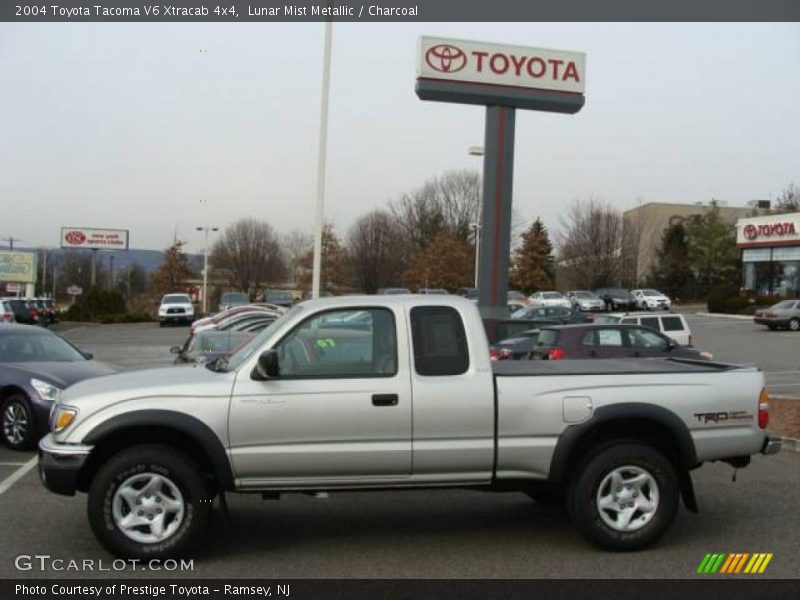 Lunar Mist Metallic / Charcoal 2004 Toyota Tacoma V6 Xtracab 4x4