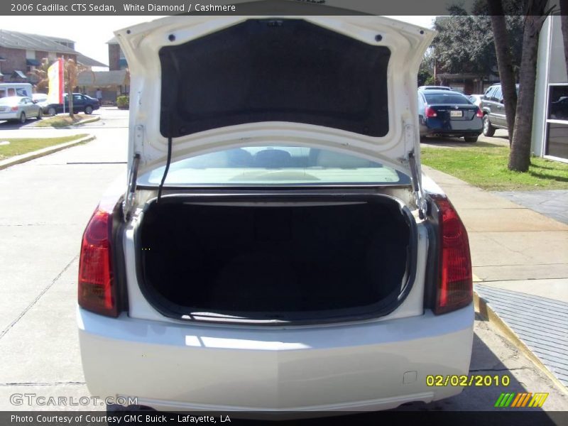 White Diamond / Cashmere 2006 Cadillac CTS Sedan