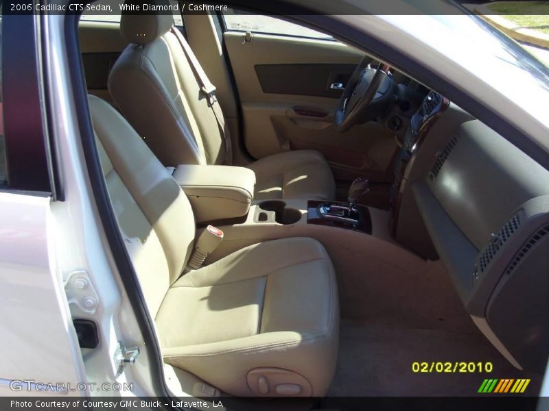 White Diamond / Cashmere 2006 Cadillac CTS Sedan