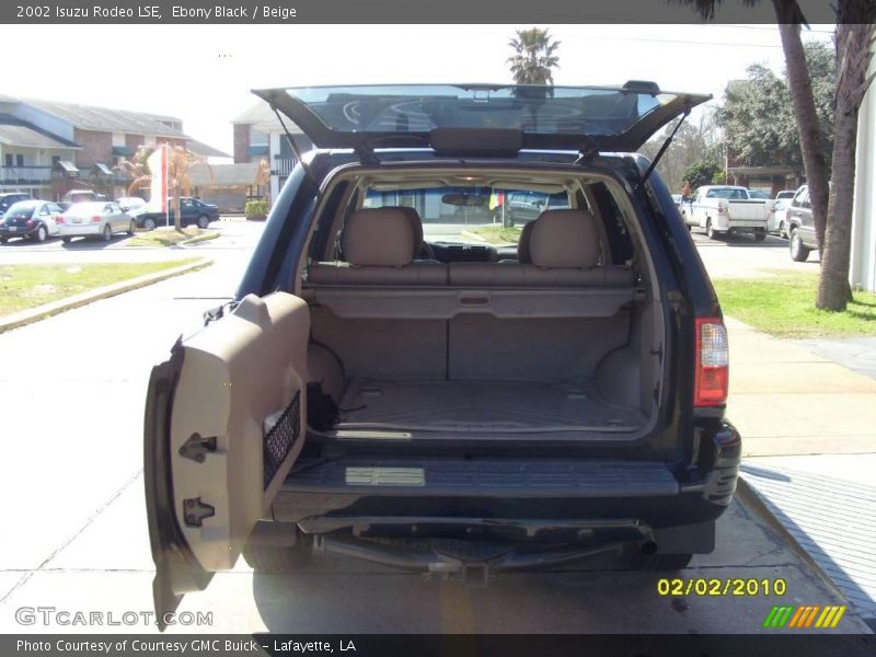 Ebony Black / Beige 2002 Isuzu Rodeo LSE