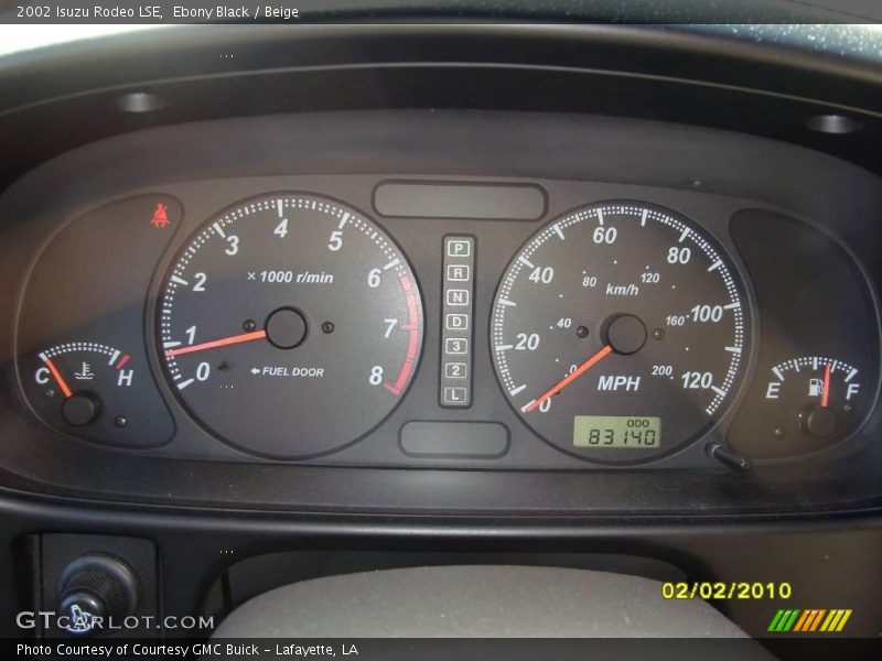 Ebony Black / Beige 2002 Isuzu Rodeo LSE