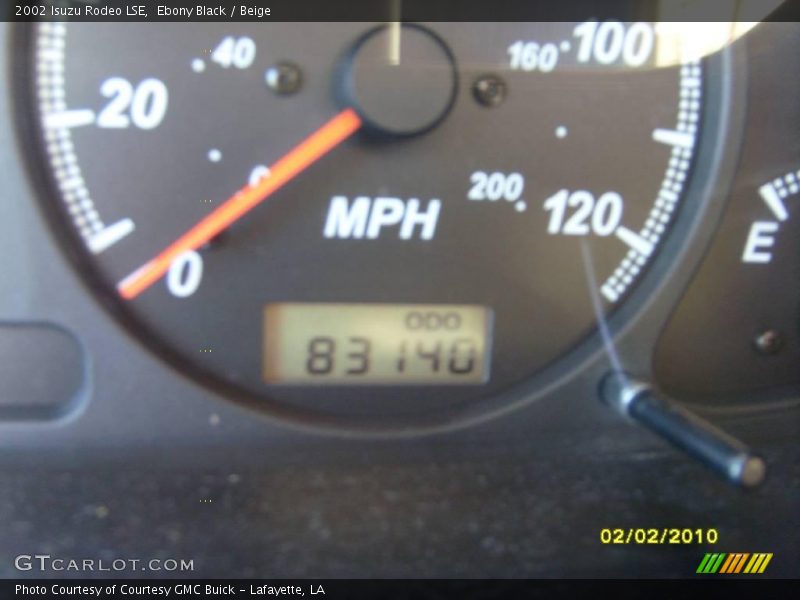Ebony Black / Beige 2002 Isuzu Rodeo LSE