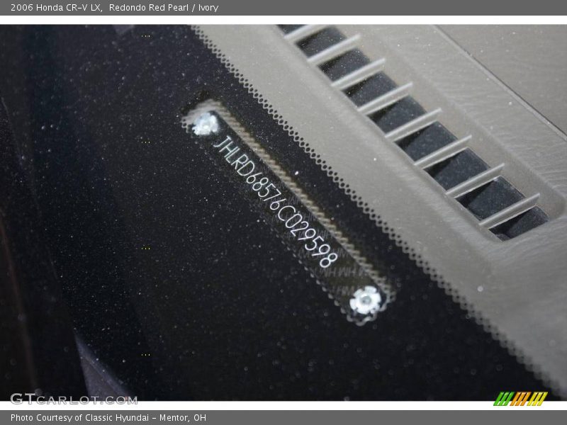 Redondo Red Pearl / Ivory 2006 Honda CR-V LX