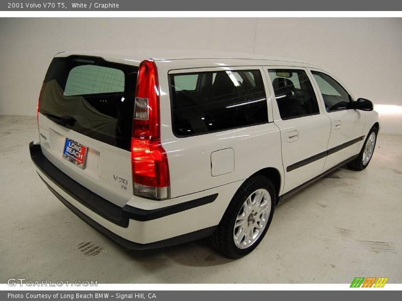 White / Graphite 2001 Volvo V70 T5