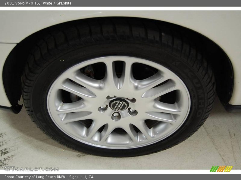 White / Graphite 2001 Volvo V70 T5