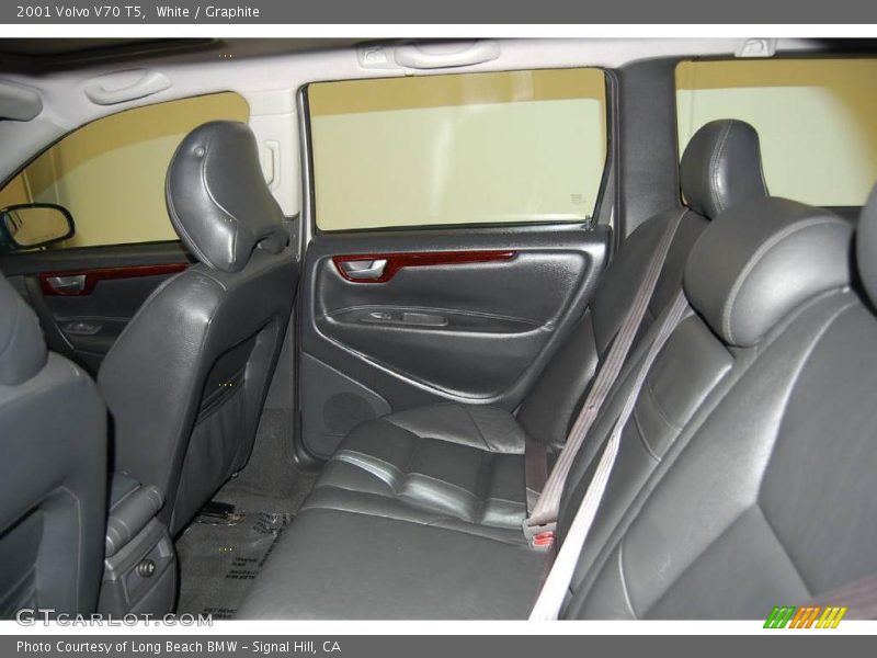 White / Graphite 2001 Volvo V70 T5
