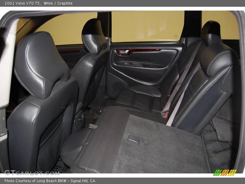 White / Graphite 2001 Volvo V70 T5