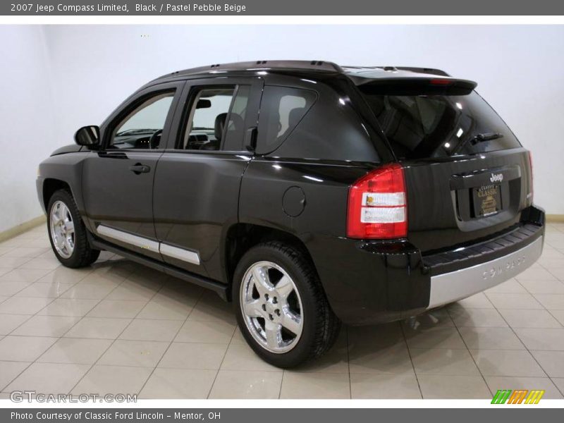 Black / Pastel Pebble Beige 2007 Jeep Compass Limited