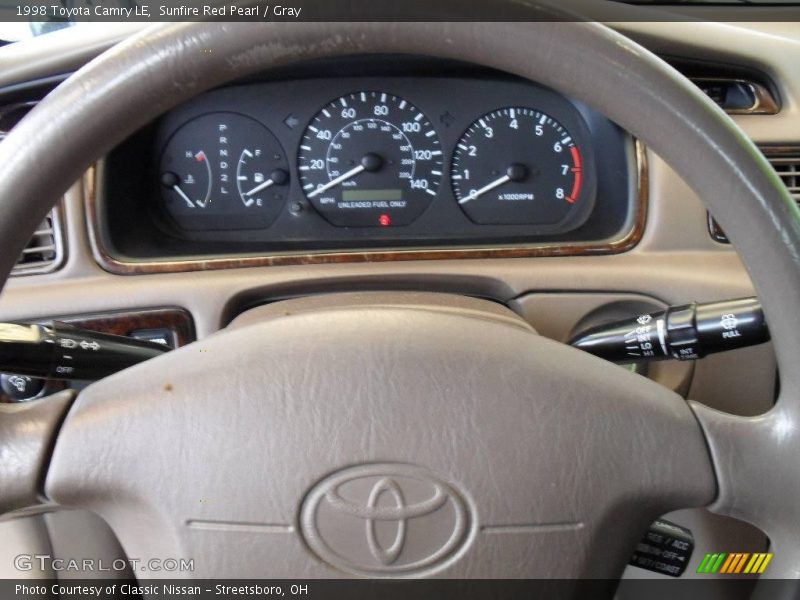 Sunfire Red Pearl / Gray 1998 Toyota Camry LE