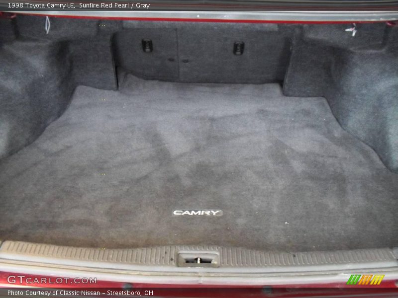 Sunfire Red Pearl / Gray 1998 Toyota Camry LE
