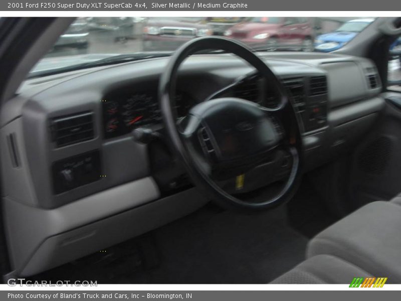 Silver Metallic / Medium Graphite 2001 Ford F250 Super Duty XLT SuperCab 4x4